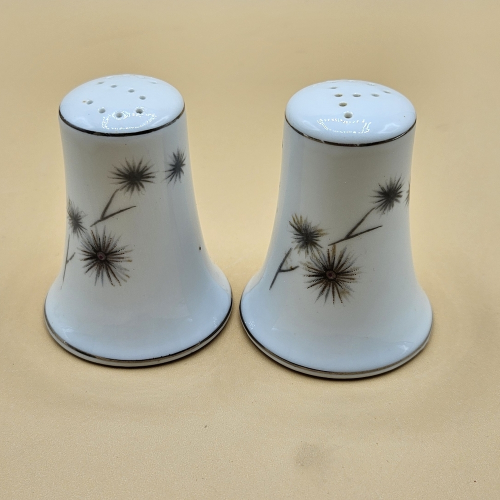 Vtg Creative Platinum Starburst Salt & Pepper Shakers